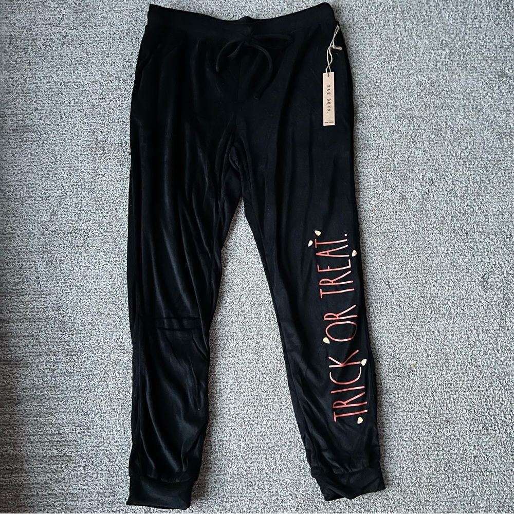 NWT Rae Dunn ‘Trick or Treat’ Velvet Joggers